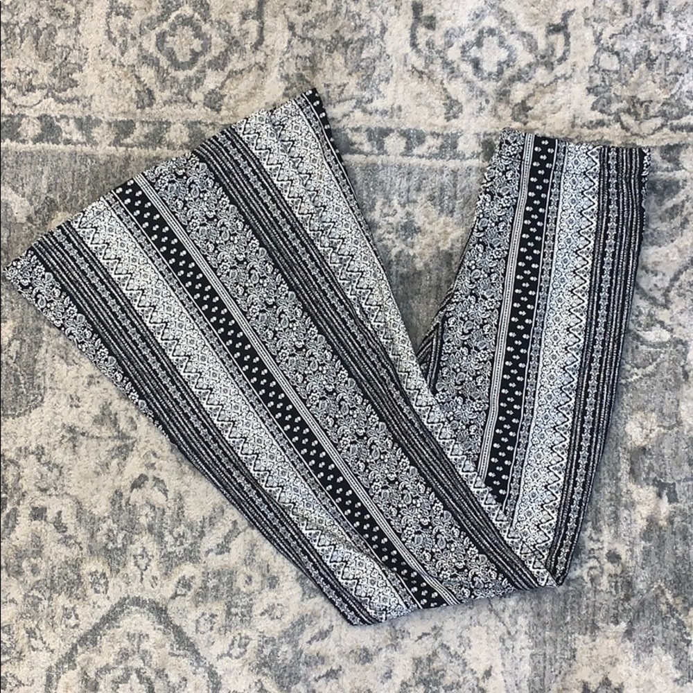 patterned flair pants
